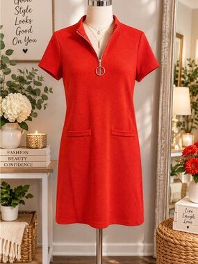 Kohl's Red Short-Sleeve Zip Mini Dress with Ring Pull
